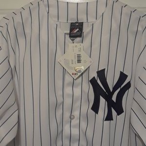 Jeter 2 Yankees Jersey